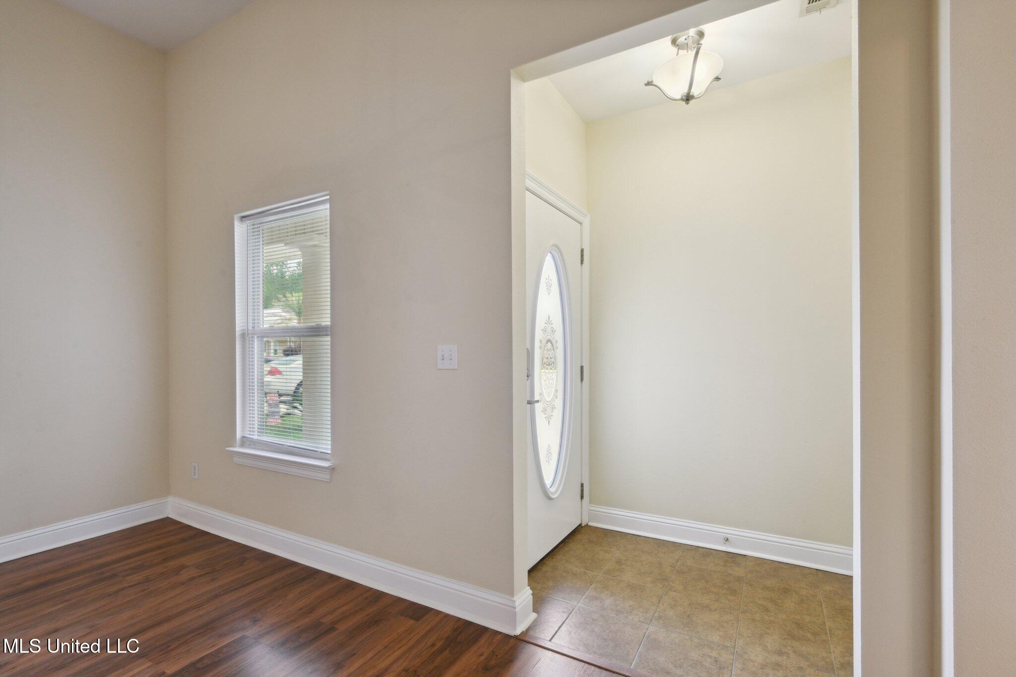 6147 Firestone Street, Unit D 4 Ocean Springs, MS 39564 - Photo 8 of 23 009