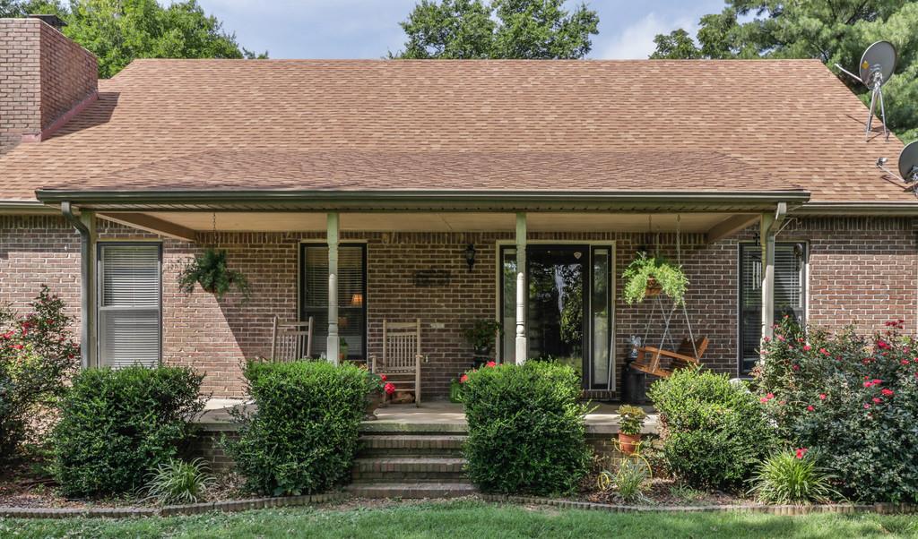 507 Sands Road Pulaski, TN 38478 - Photo 2 of 30