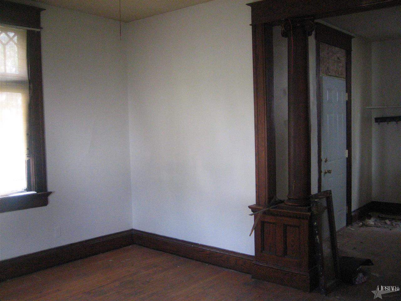 904 3rd Street Fort Wayne, IN 46808 - Photo 3 of 10 Gallery Image 3