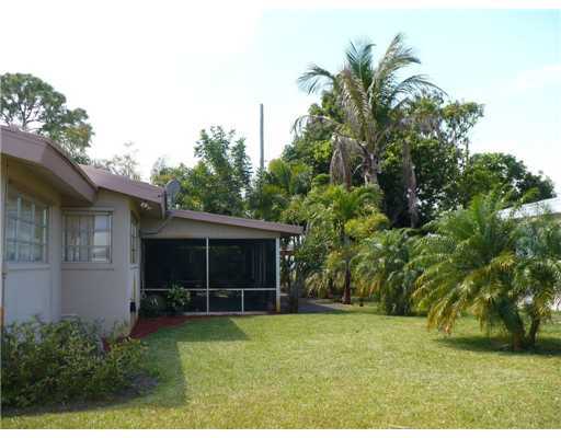 499 Northeast 33rd Street Boca Raton, FL 33431 - Photo 2 of 12 Additional Photo