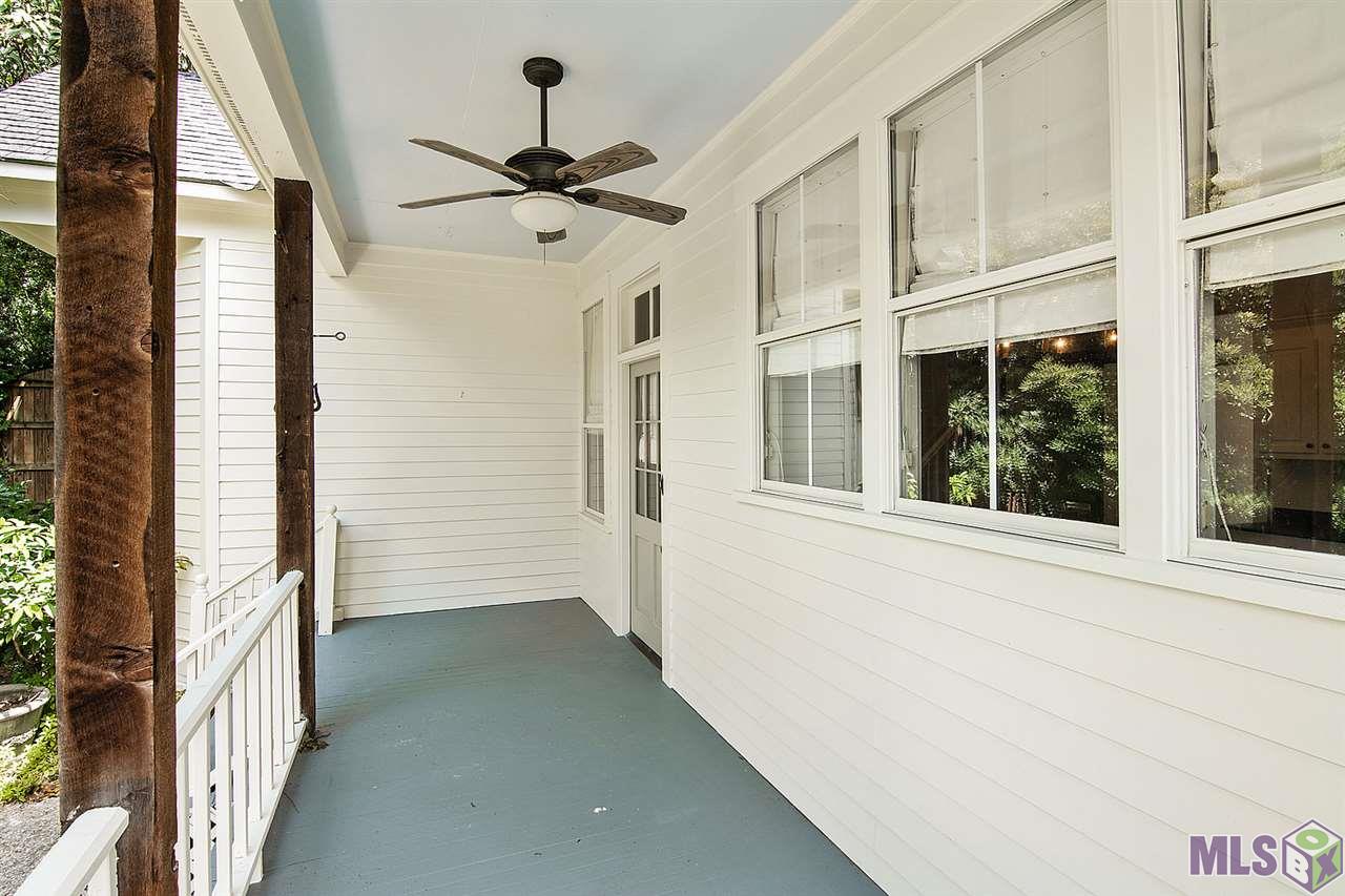 8016 Walden Road Baton Rouge, LA 70808 - Photo 9 of 19 Kitchen windows looking out back porch