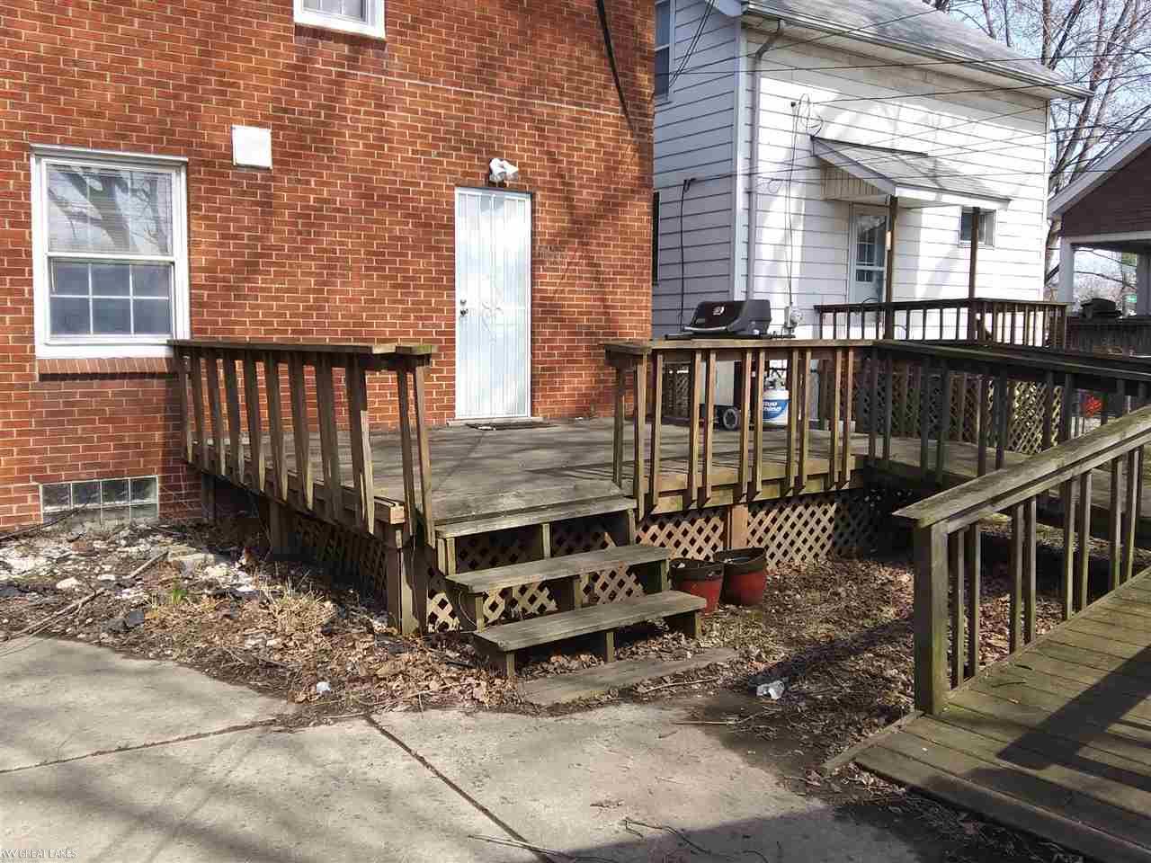 20926 Moross Road Grosse Pointe, MI 48236 - Photo 16 of 16 31375988-16.JPG