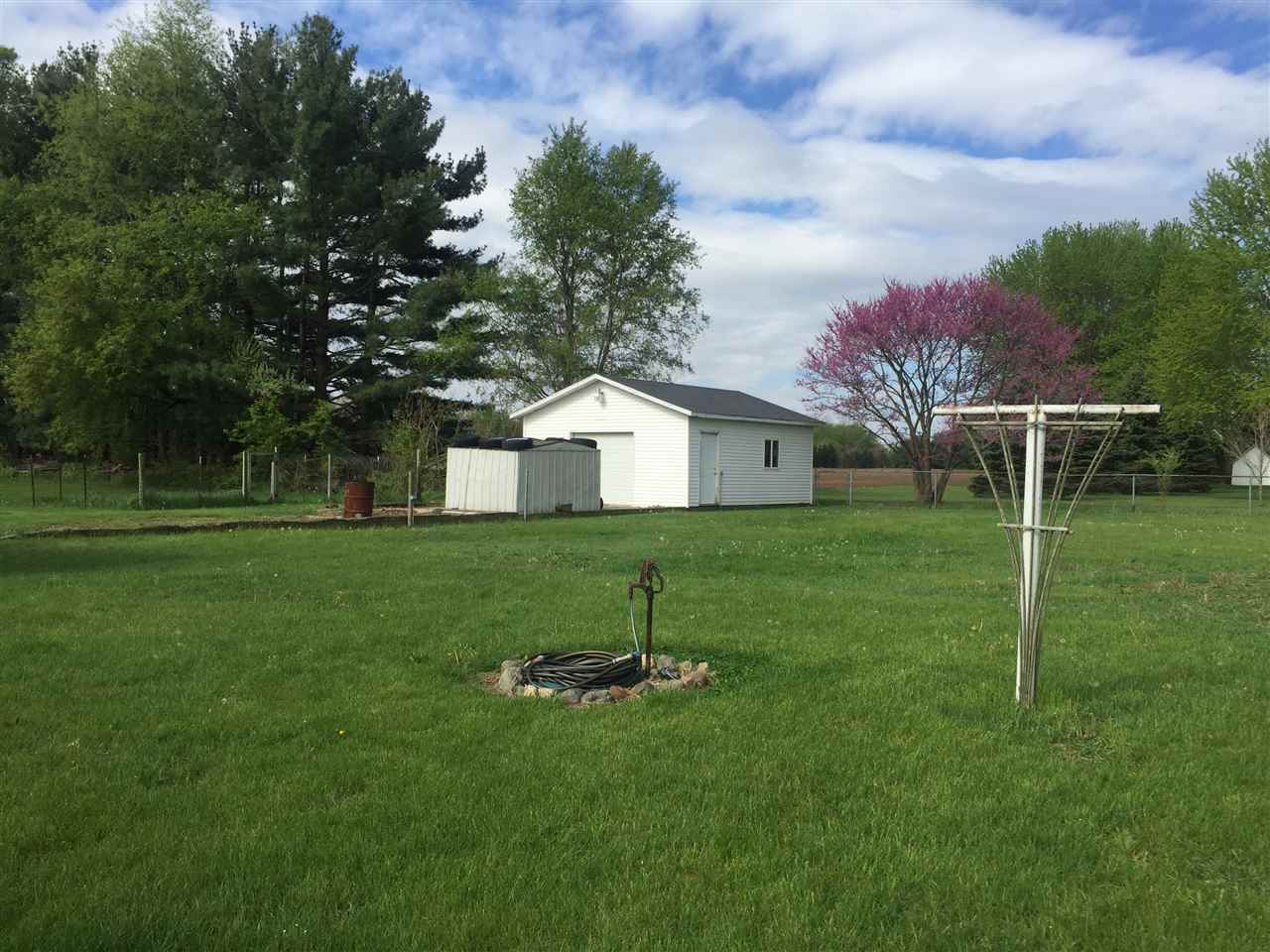 1723 18th Road Tippecanoe, IN 46570 - Photo 2 of 26