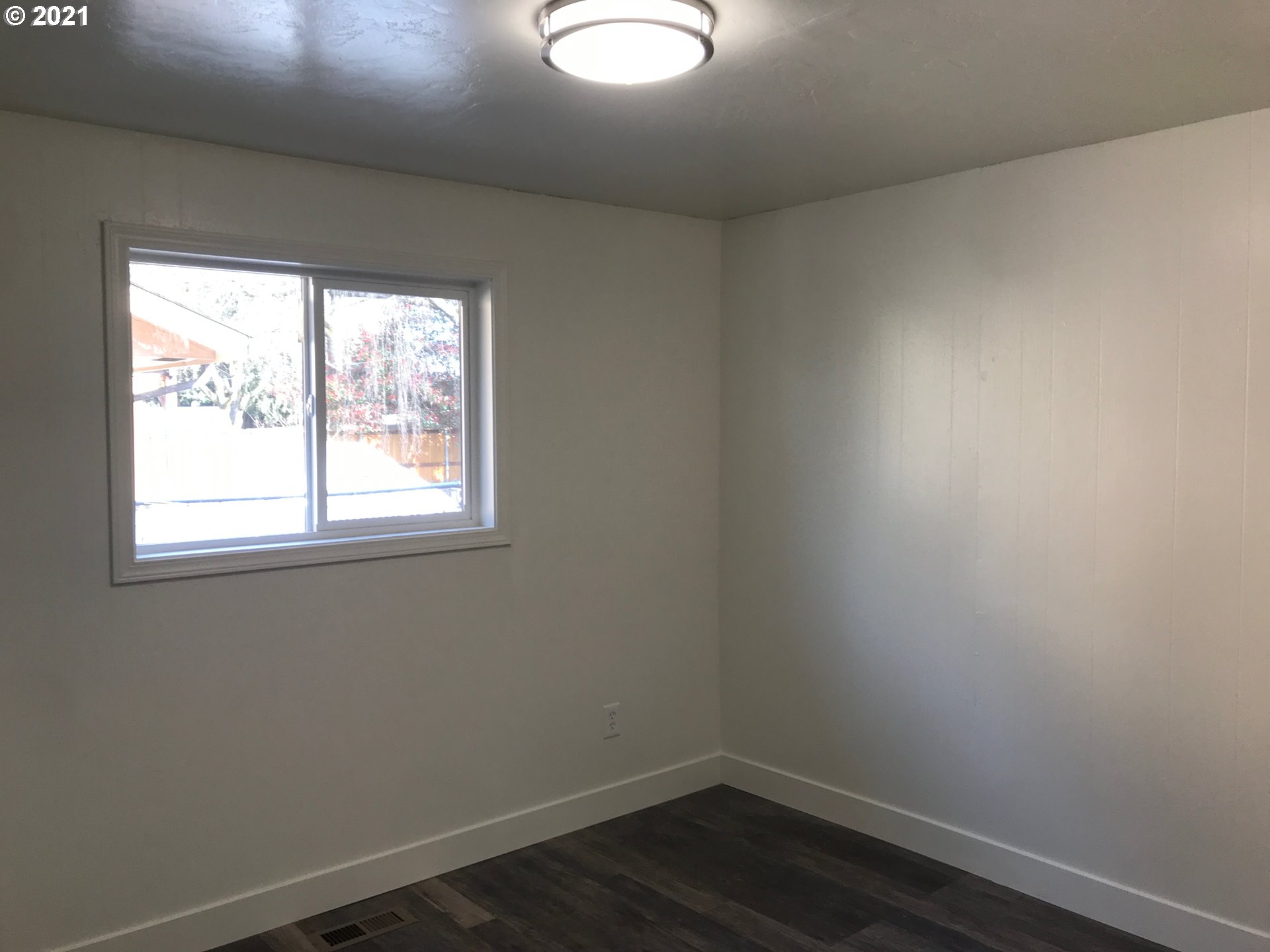 1369 M Street Springfield, OR 97477 - Photo 15 of 18