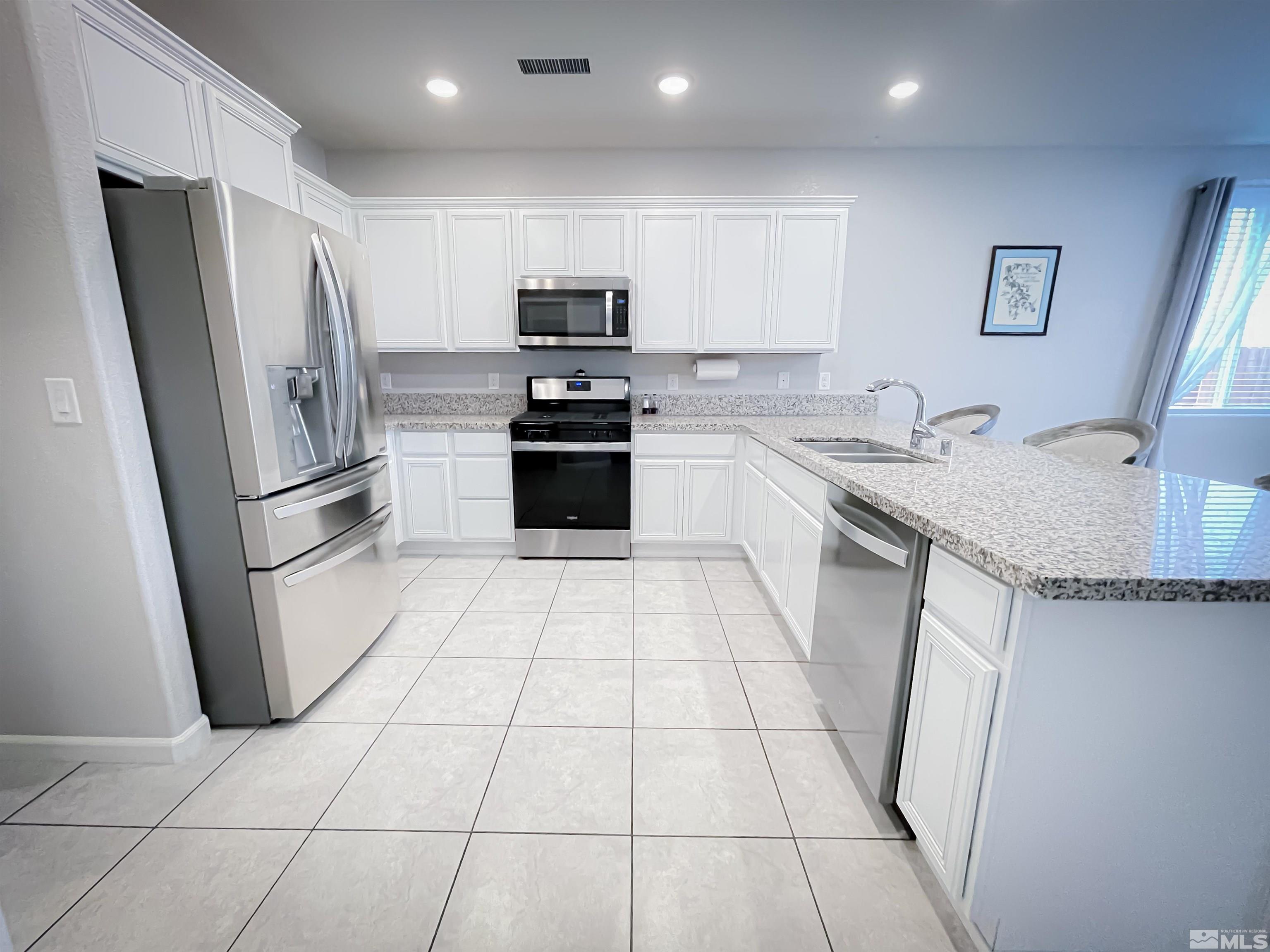 425 Scenic Ridge Drive Reno, NV 89506 - Photo 10 of 40 Photo 10