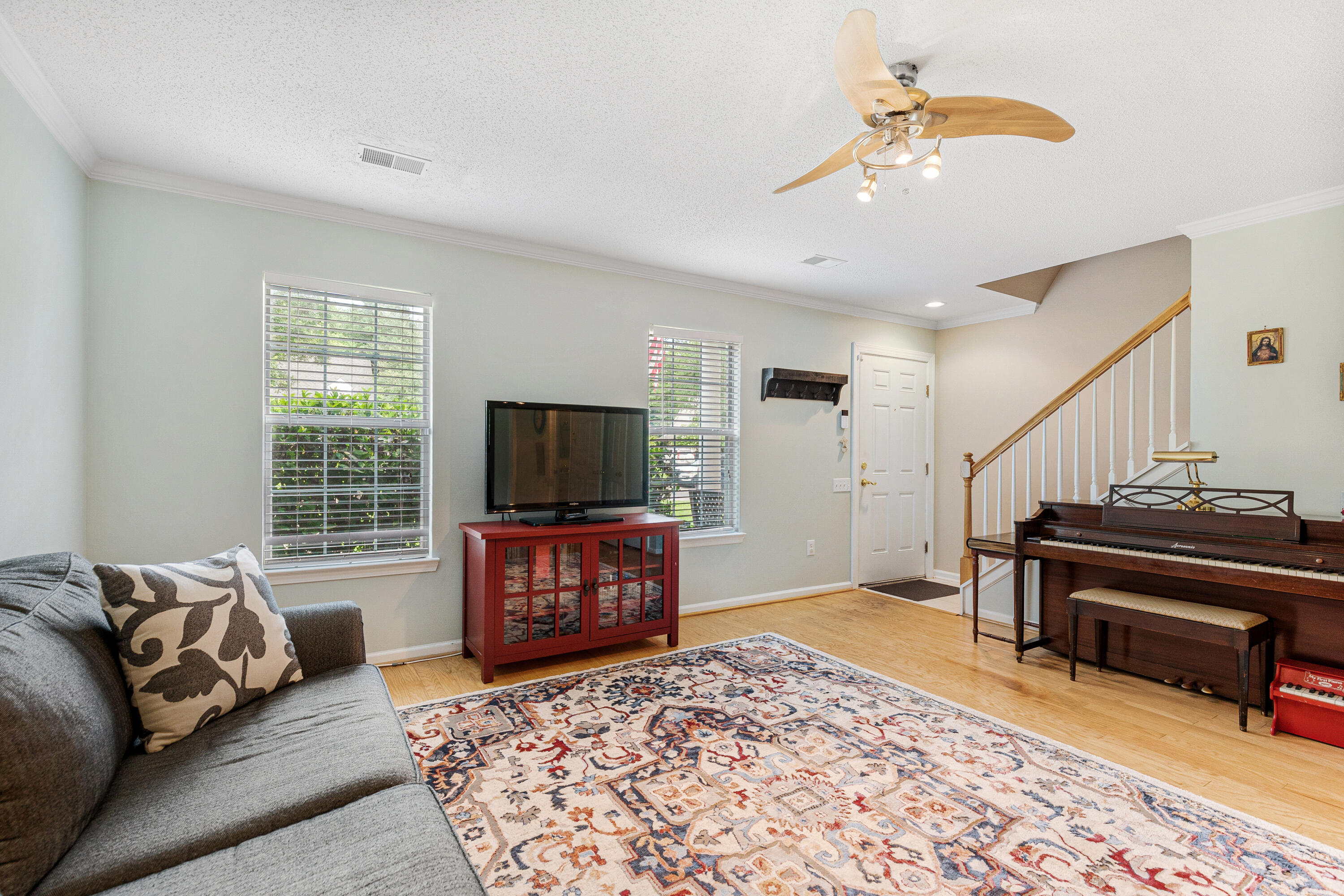 3045 Queensgate Way Mount Pleasant, SC 29466 - Photo 2 of 21 Family Room