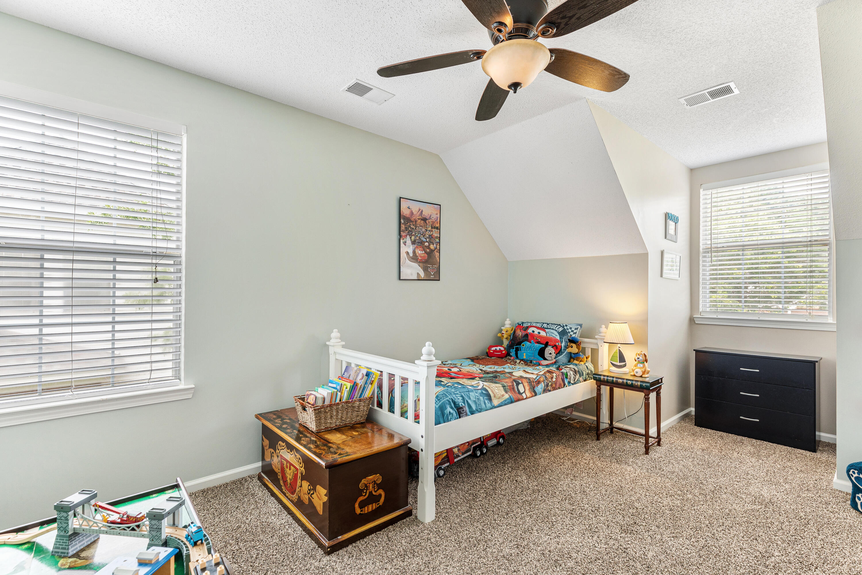3045 Queensgate Way Mount Pleasant, SC 29466 - Photo 10 of 21 Upstairs Bed 1