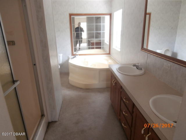 44025 Sterling Road Paisley, FL 32767 - Photo 7 of 9 P7260326