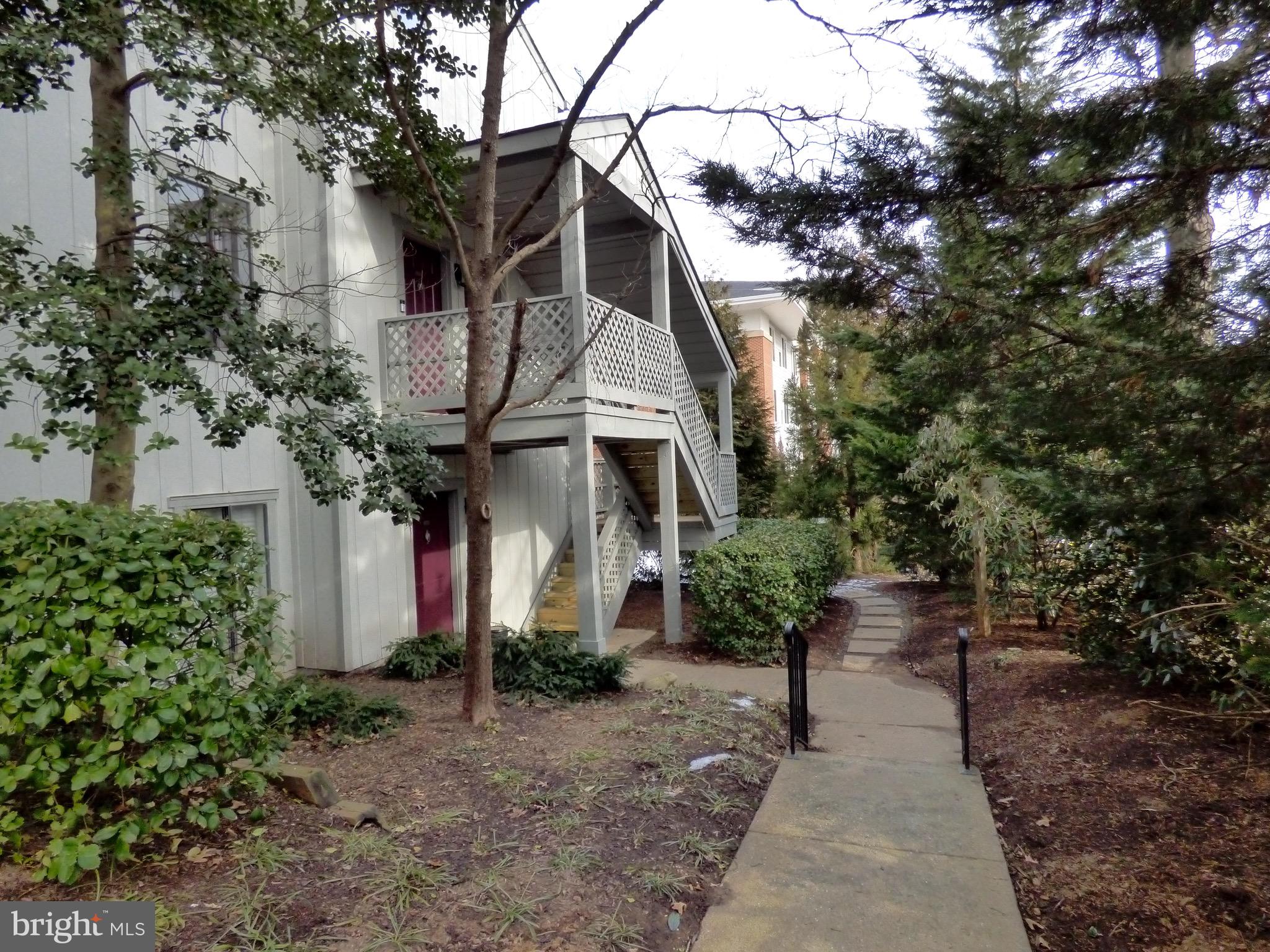 2326 Hunter's Run Drive Reston, VA 20191 - Photo 2 of 29