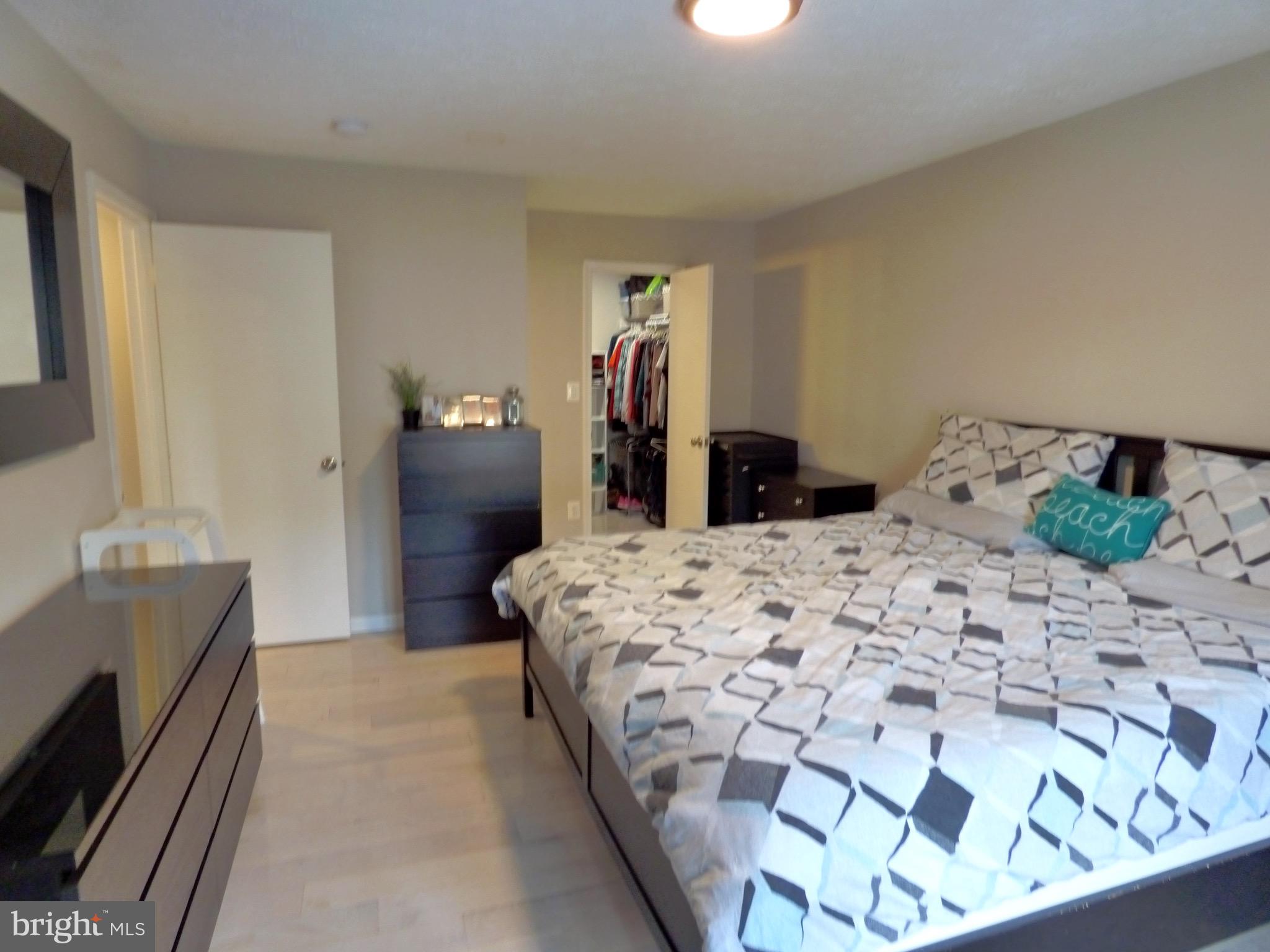 2326 Hunter's Run Drive Reston, VA 20191 - Photo 22 of 29