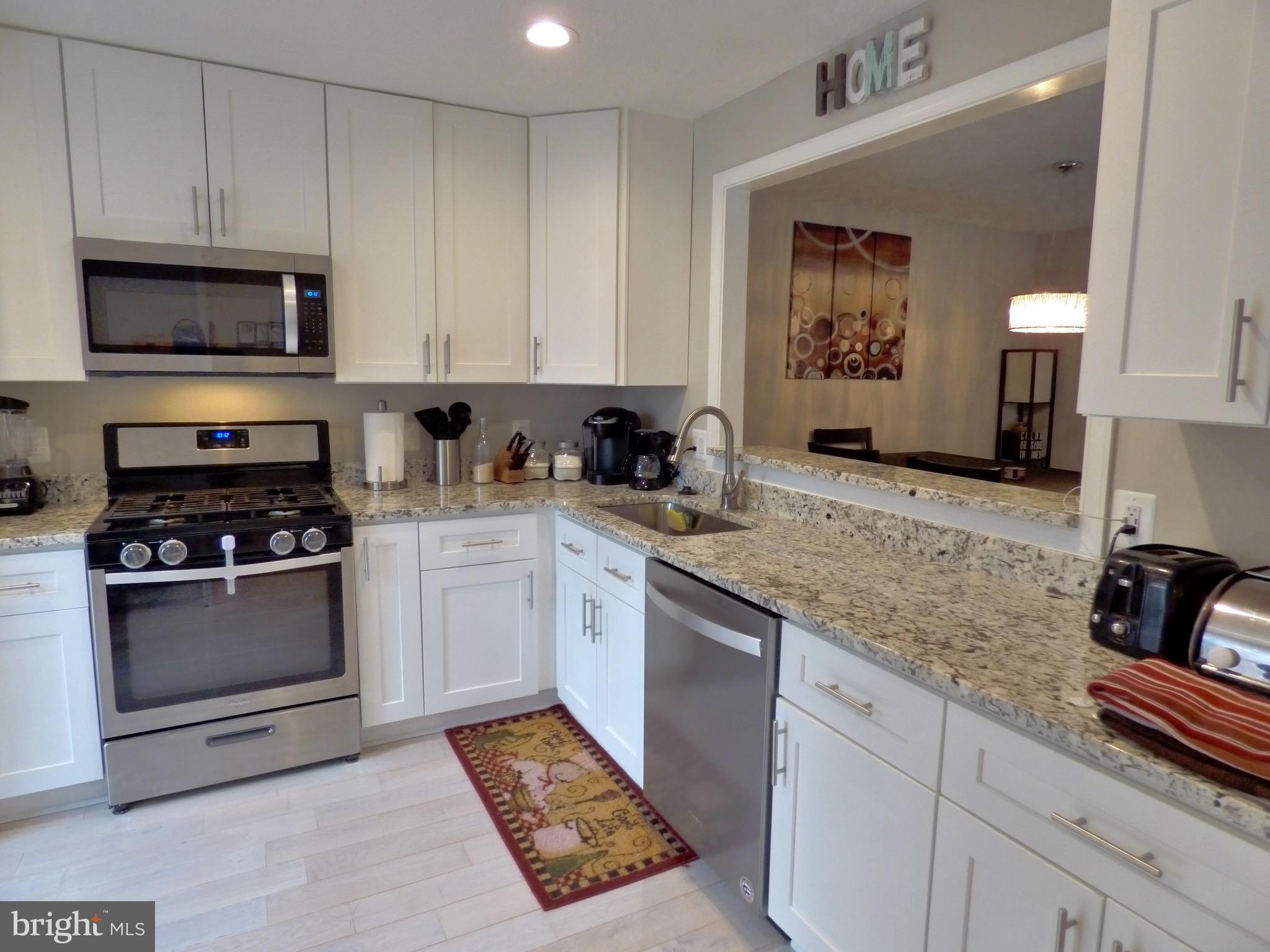 2326 Hunter's Run Drive Reston, VA 20191 - Photo 5 of 29