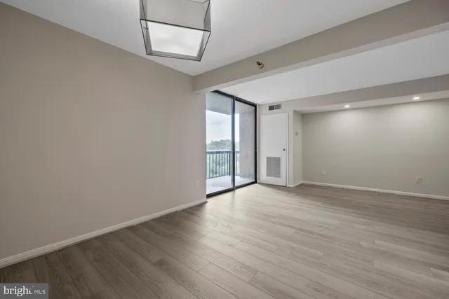 $265,900 | 7401 Westlake Terrace, Unit 1210, Bethesda, MD 20817