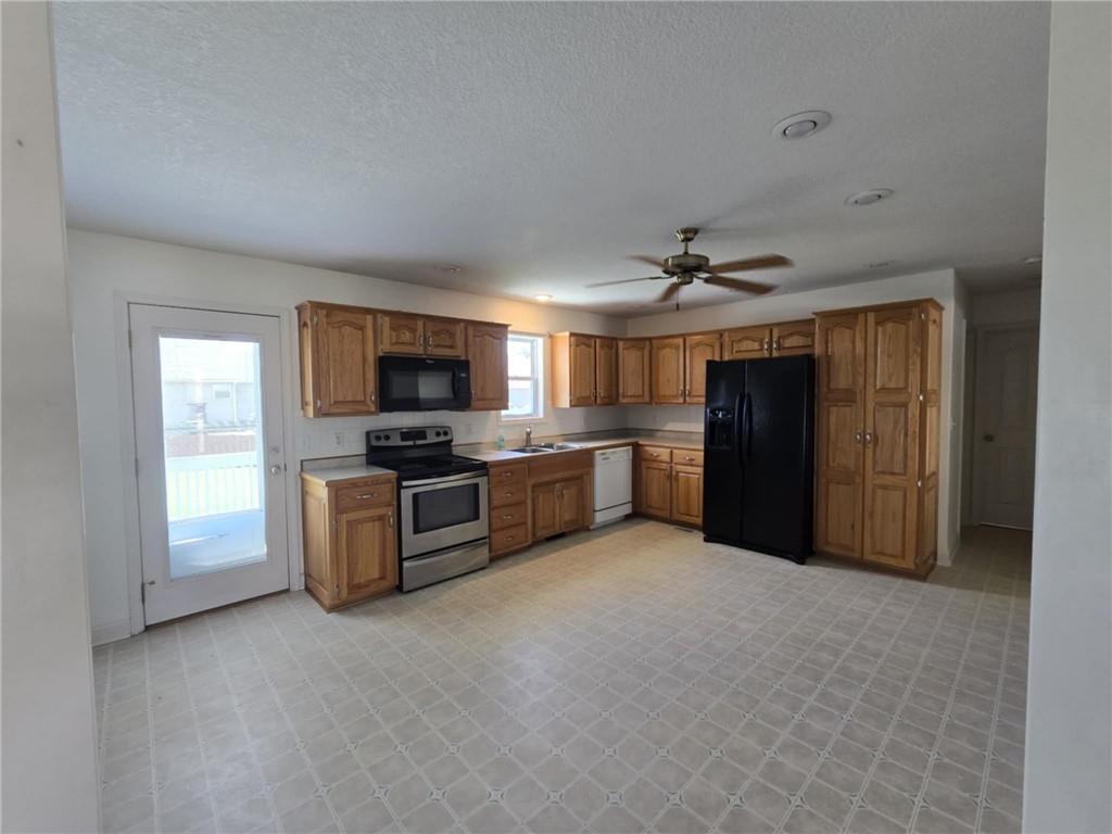 200 Allison Lane Clinton, MO 64735 - Photo 7 of 17