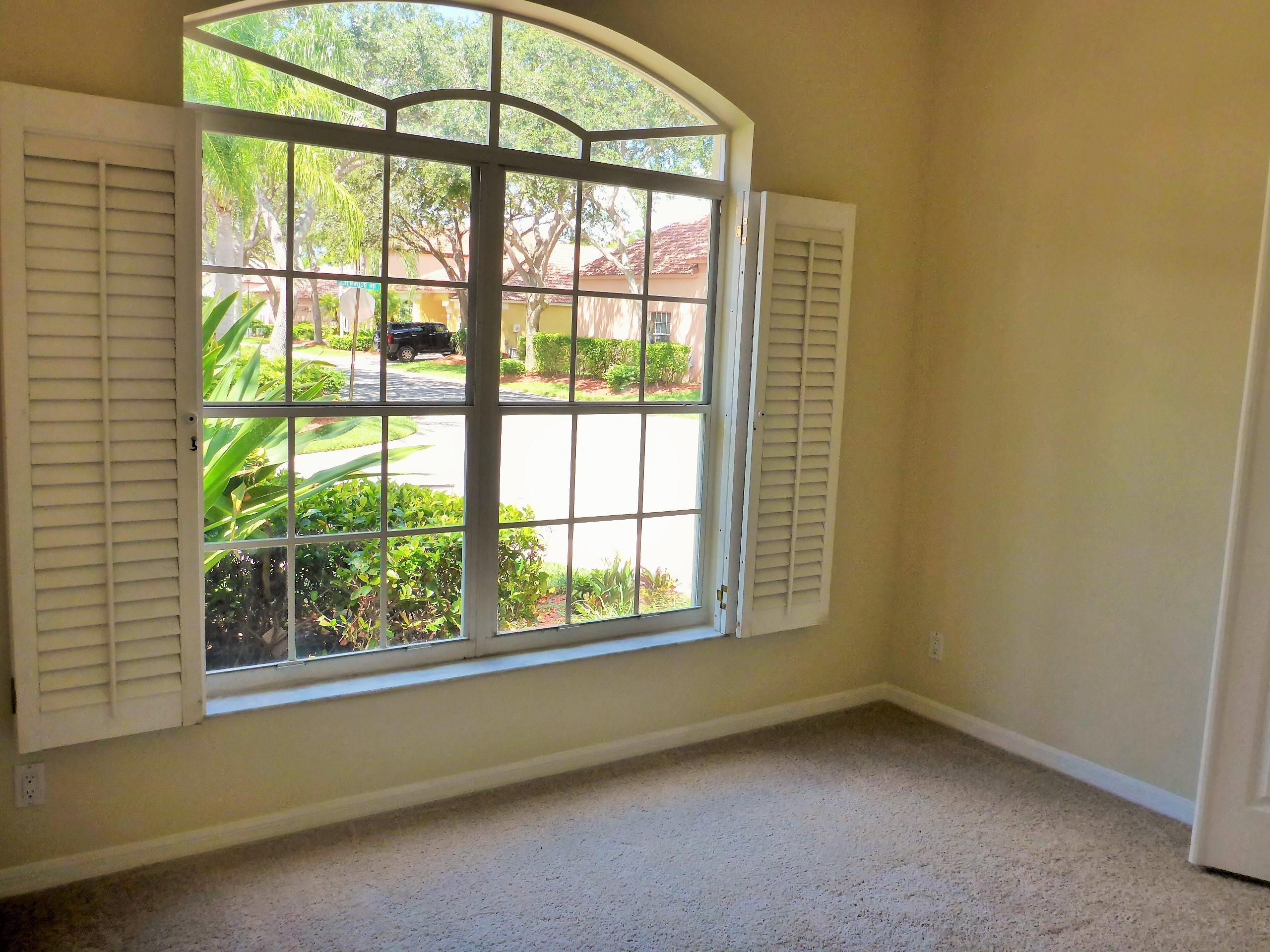 5211 Edenwood Road Riviera Beach, FL 33418 - Photo 8 of 59 P1020116