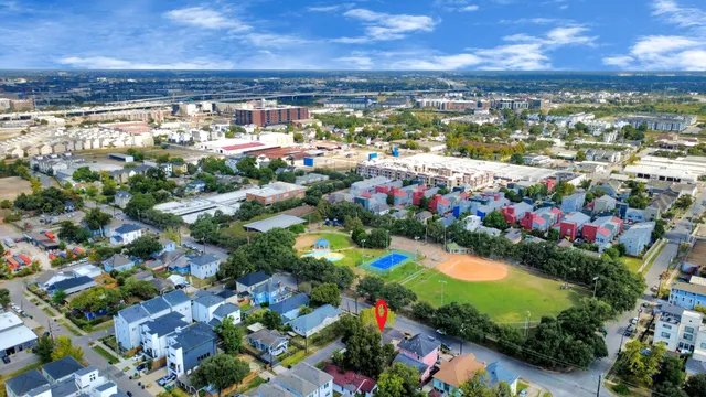 $420,000 | 3012 Garrow Street, Houston, TX 77003