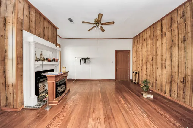 $420,000 | 3012 Garrow Street, Houston, TX 77003