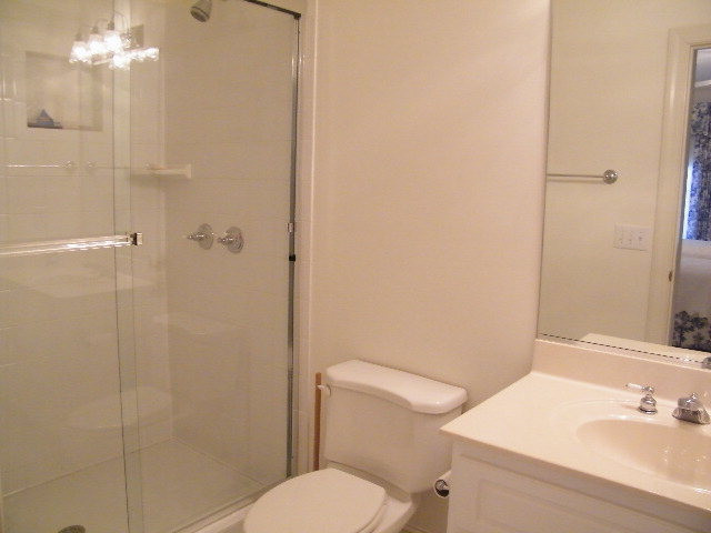 40 Juniper Loop Aiken, SC 29803 - Photo 27 of 39 Bathroom 3