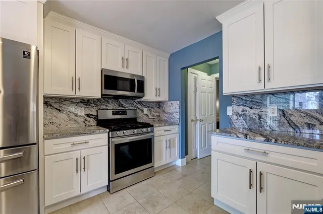 $749,999 | 11 Bayside Drive, Bayonne, NJ 07002