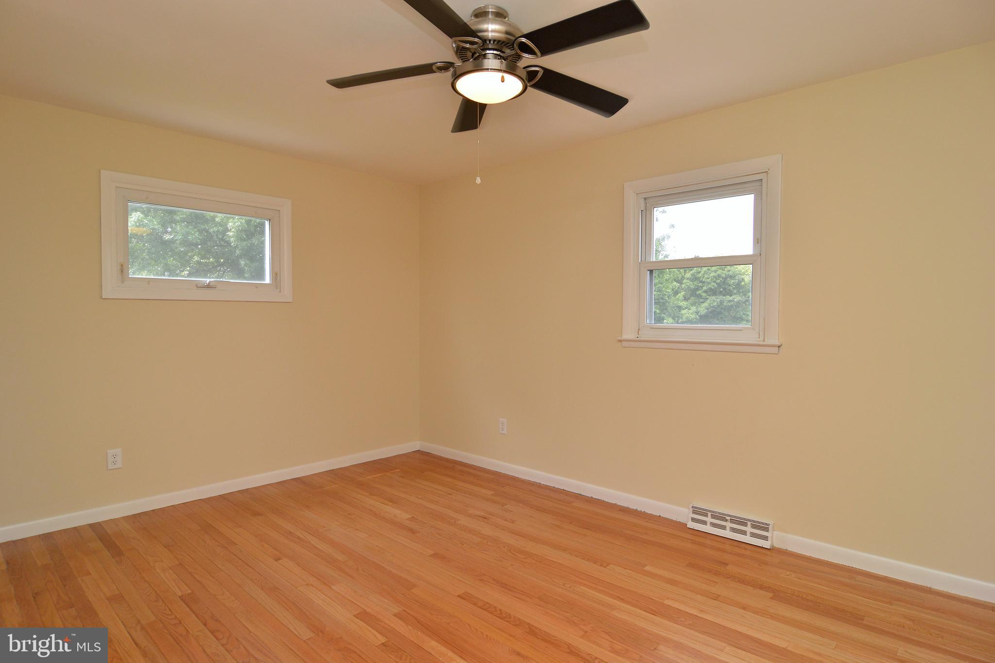 316 South Miller Street Reading, PA 19607 - Photo 14 of 35