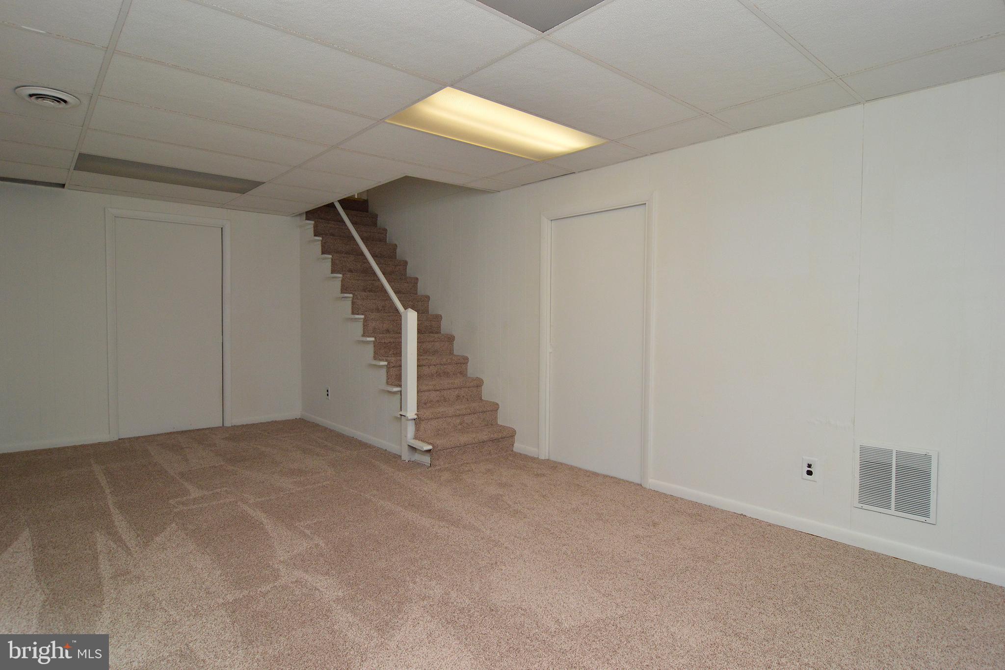 316 South Miller Street Reading, PA 19607 - Photo 23 of 35