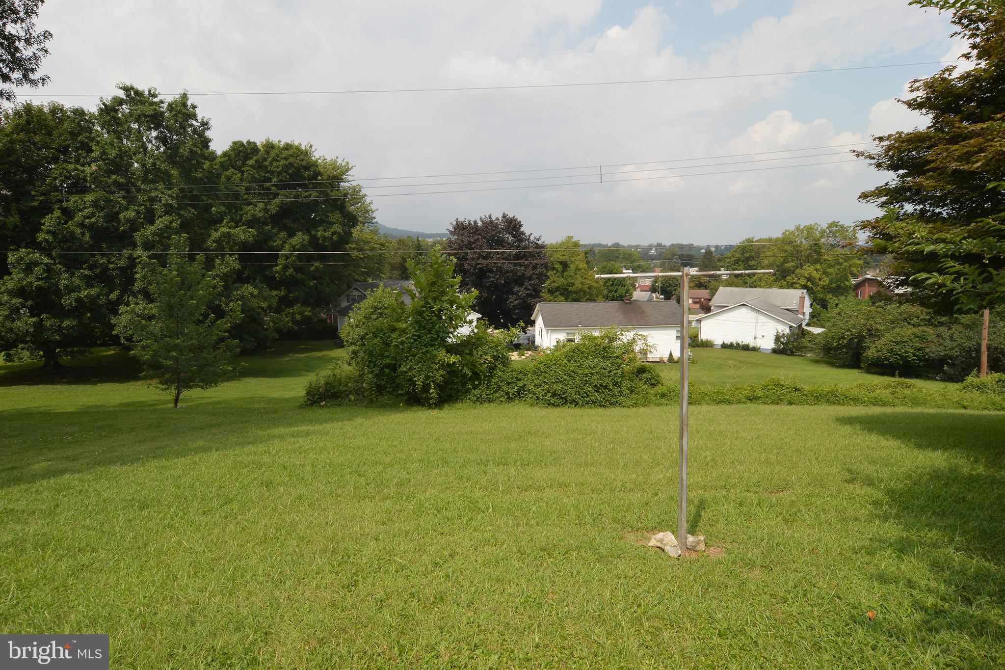 316 South Miller Street Reading, PA 19607 - Photo 30 of 35