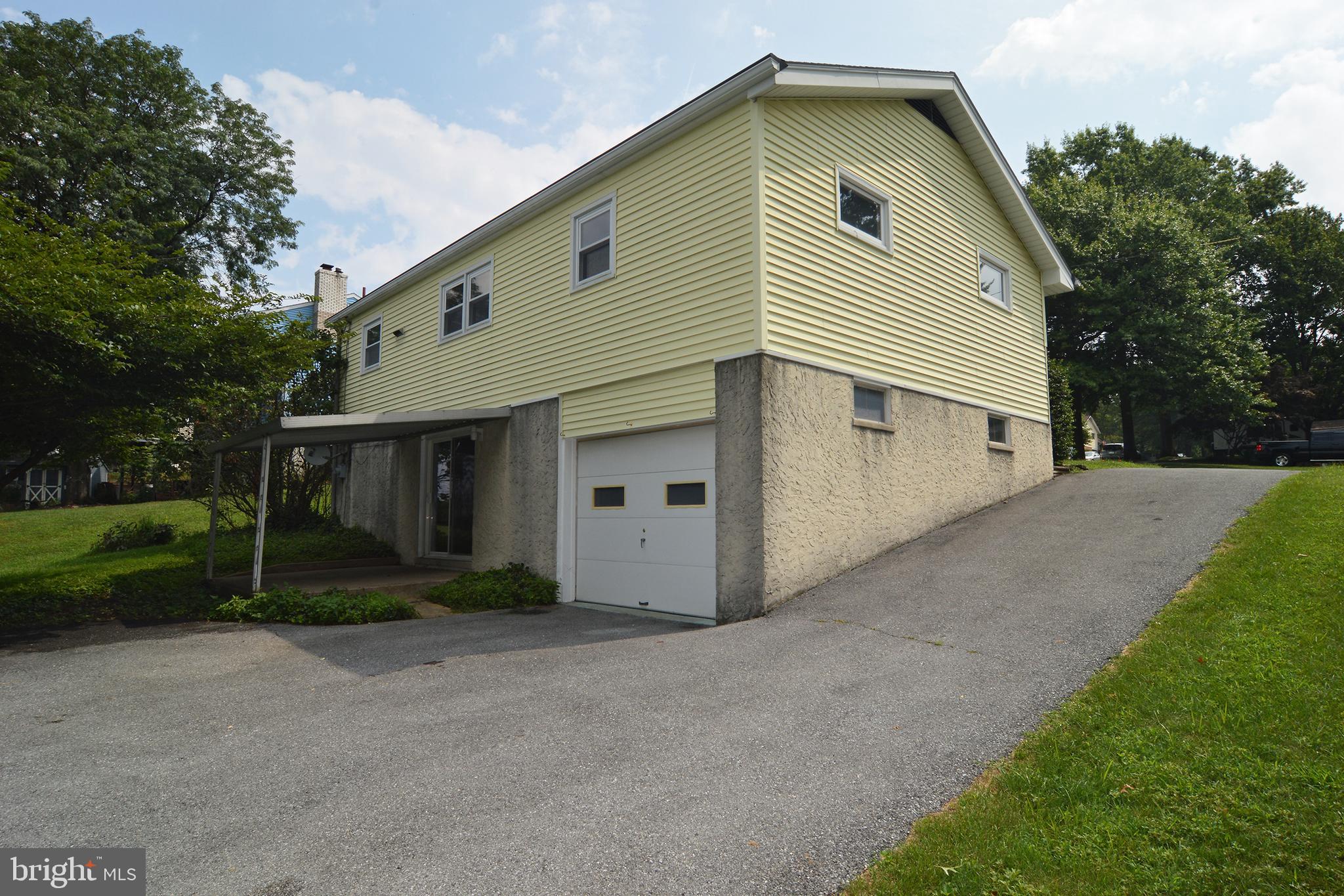 316 South Miller Street Reading, PA 19607 - Photo 32 of 35