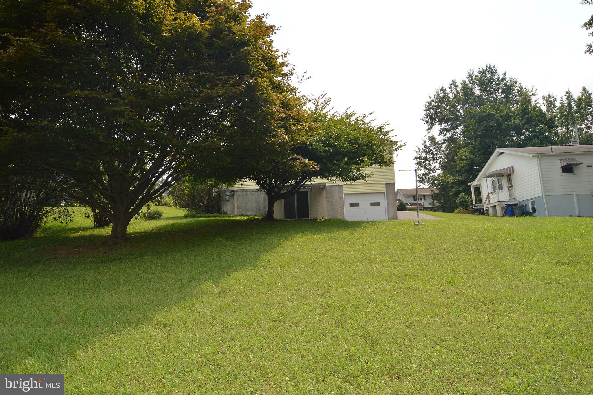 316 South Miller Street Reading, PA 19607 - Photo 34 of 35