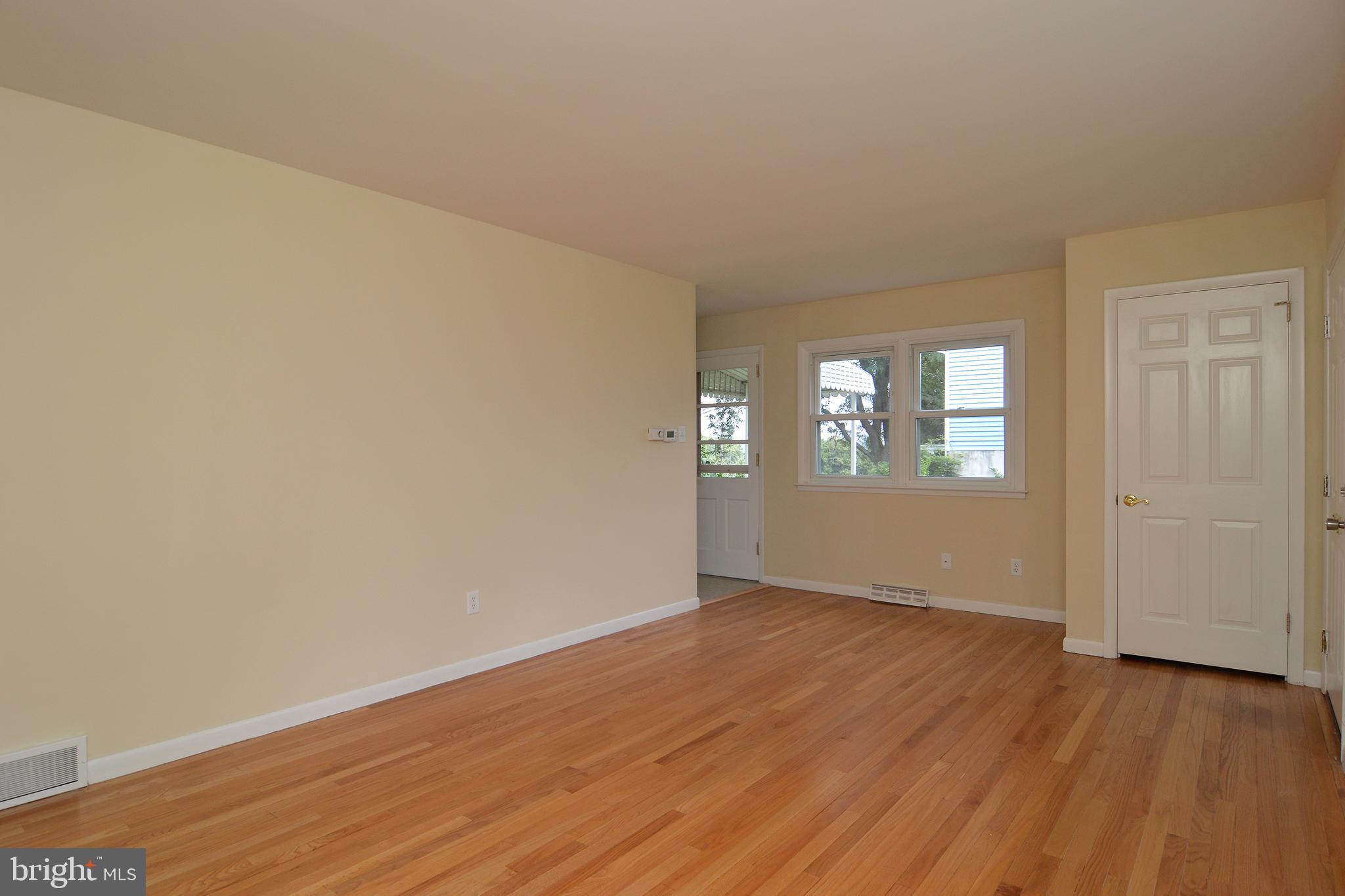 316 South Miller Street Reading, PA 19607 - Photo 6 of 35