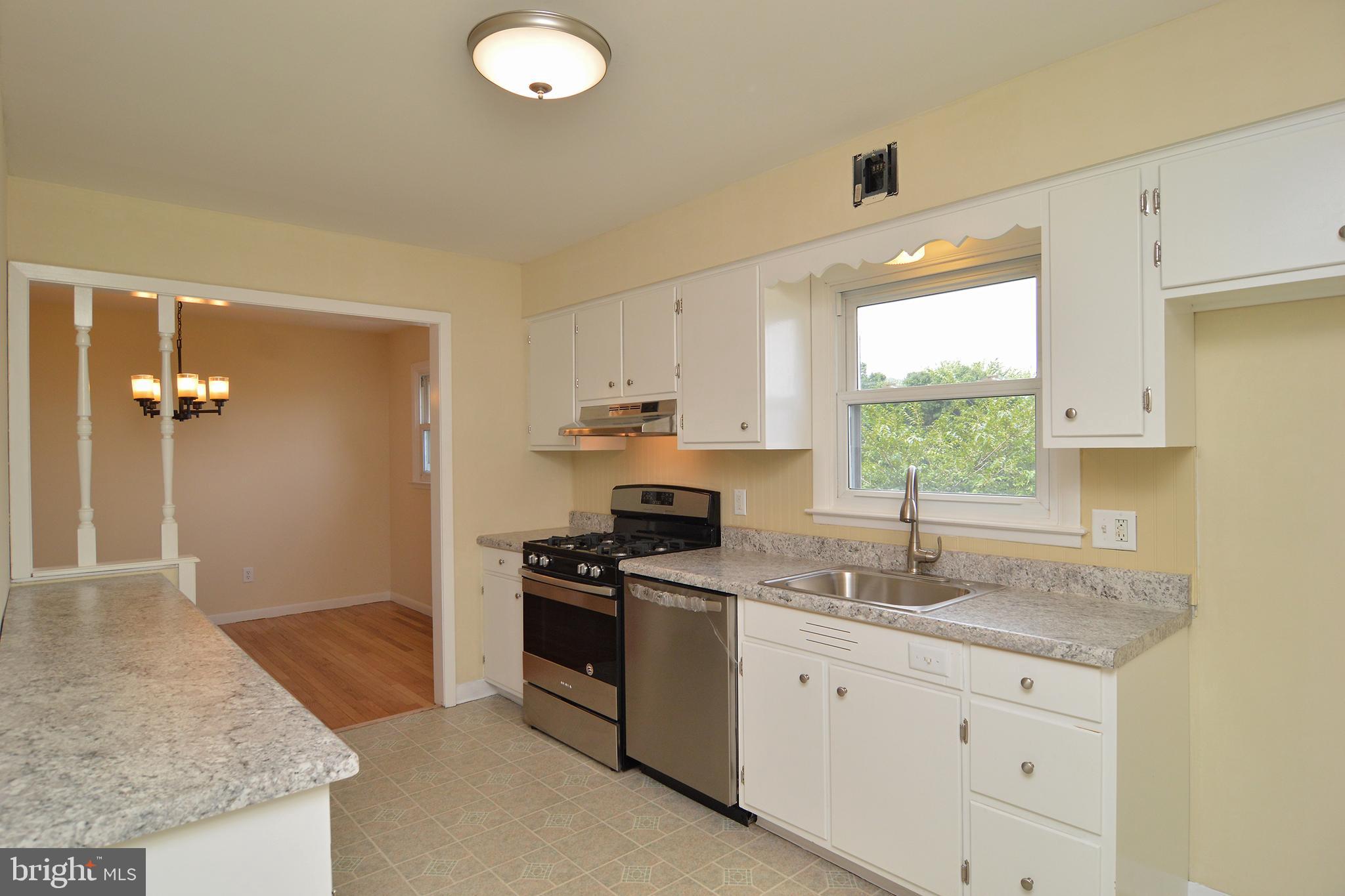 316 South Miller Street Reading, PA 19607 - Photo 7 of 35