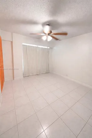 $2,650 | 16508 Northeast 26th Avenue, Unit 303, North Miami Beach, FL 33160