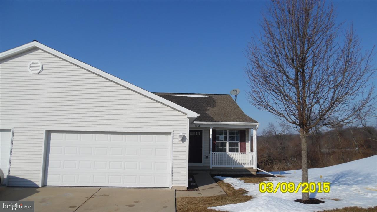 7208 Seneca Ridge Drive York, PA 17403 - Photo 1 of 13 Gallery Image 1