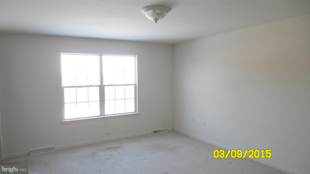 7208 Seneca Ridge Drive York, PA 17403 - Photo 8 of 13 Gallery Image 8