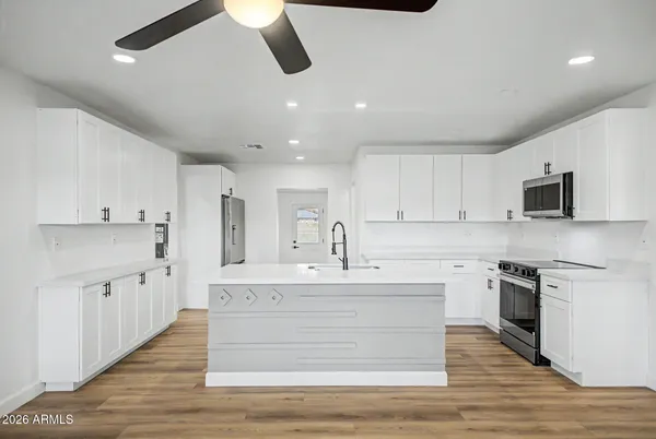 $525,000 | 1004 West Manhatton Drive, Tempe, AZ 85282