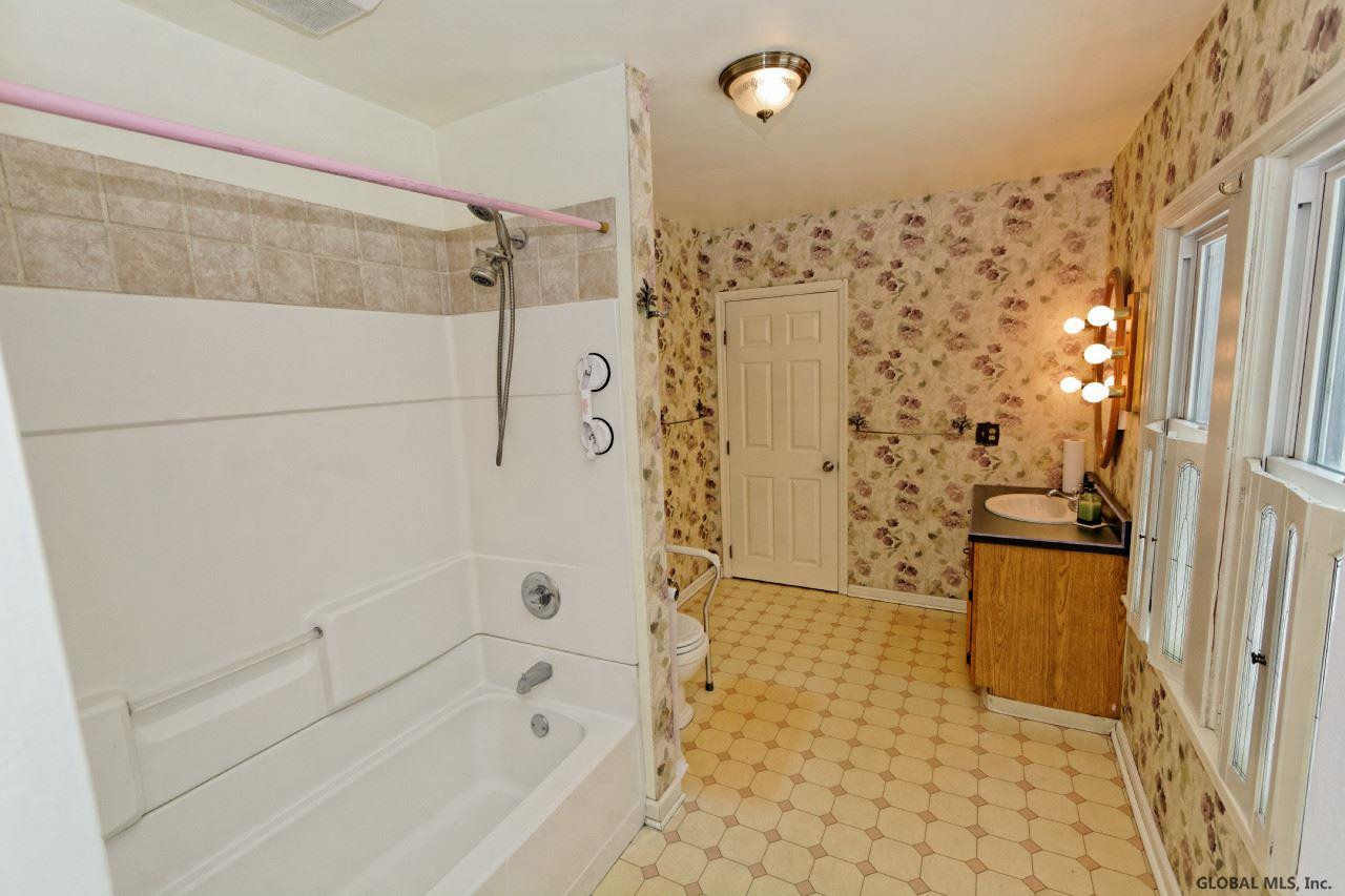 1105 Loudon Road Colonie, NY 12047 - Photo 19 of 25 Photo 19