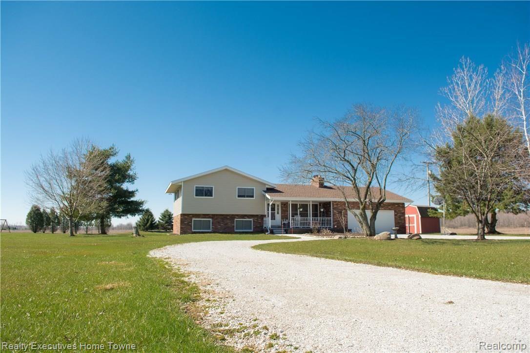 8999 Rattle Run Road Columbus, MI 48063 - Photo 1 of 26 Becky Ludy-8999 Rattle Run-0004.jpg