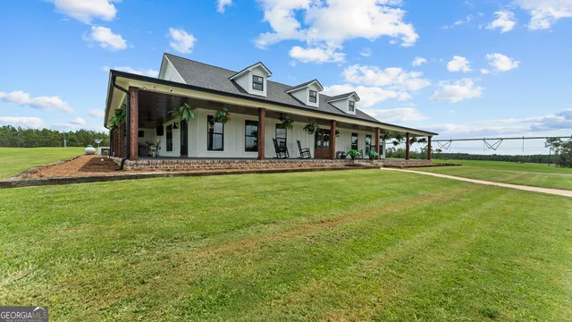 a view of a lush green field