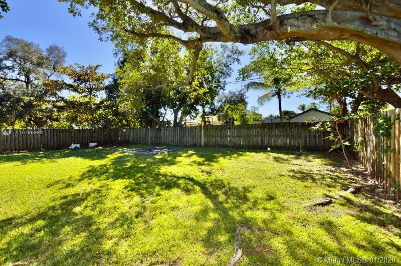 18 Miami Gardens Road West Park, FL 33023 - Photo 13 of 65