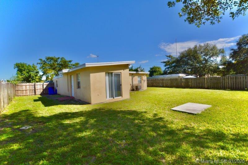 18 Miami Gardens Road West Park, FL 33023 - Photo 14 of 65