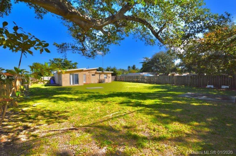 18 Miami Gardens Road West Park, FL 33023 - Photo 15 of 65