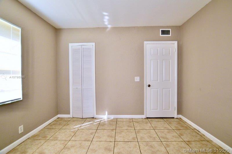 18 Miami Gardens Road West Park, FL 33023 - Photo 27 of 65