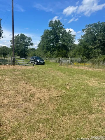 $275,000 | 1130 Blacksmith Row, Weimar, TX 78962