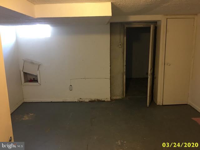36 South Hawthorne Road Baltimore, MD 21220 - Photo 5 of 13