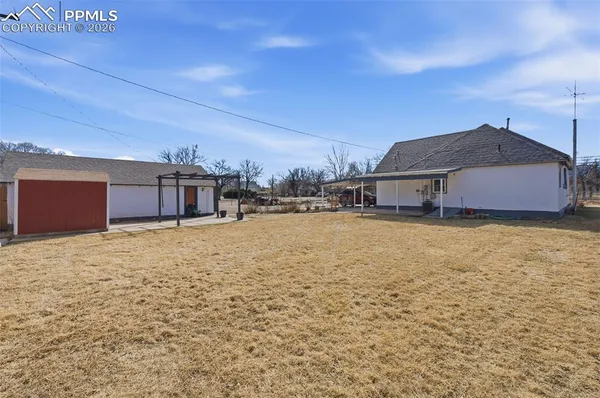 a house view with a yard