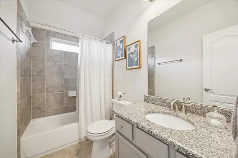 $660,000 | 2423 Flowering Brook Lane, Sugar Land, TX 77479