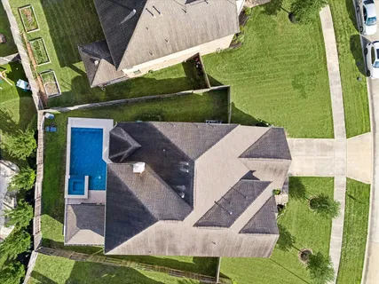 $660,000 | 2423 Flowering Brook Lane, Sugar Land, TX 77479