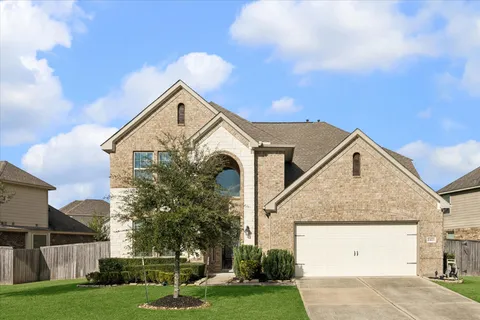 $660,000 | 2423 Flowering Brook Lane, Sugar Land, TX 77479