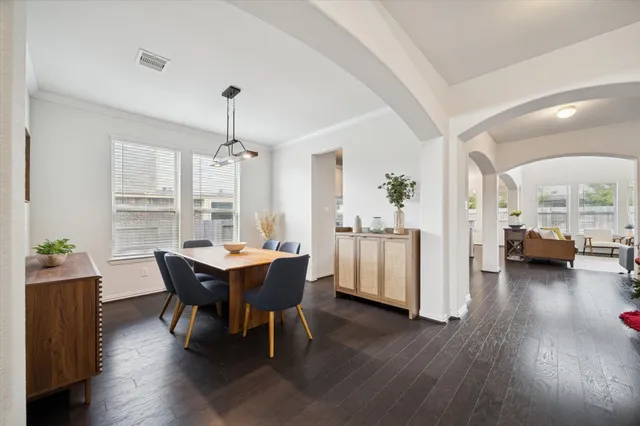 $660,000 | 2423 Flowering Brook Lane, Sugar Land, TX 77479