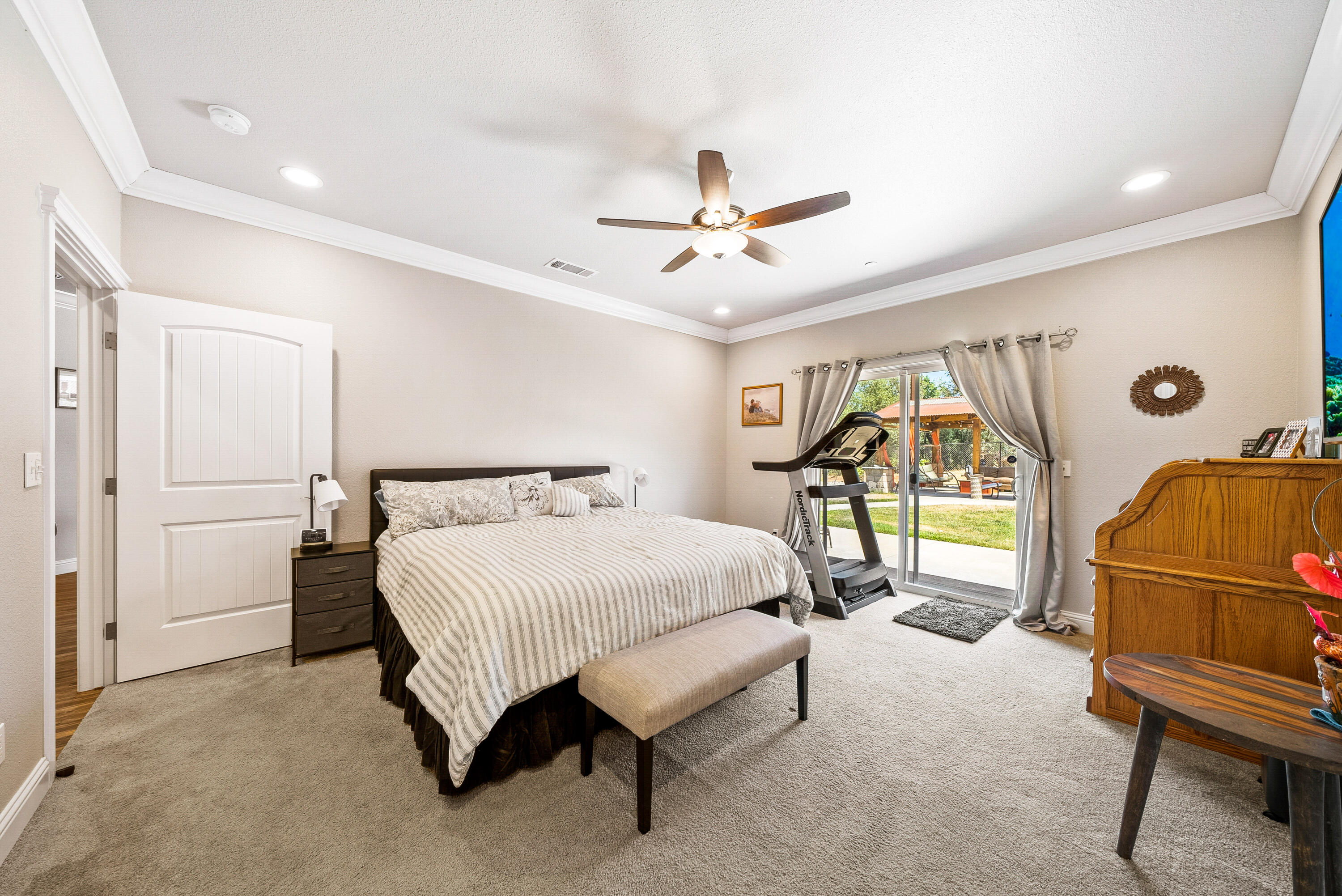 1906 Tarmac Road Redding, CA 96003 - Photo 20 of 48 HARRISONM-67