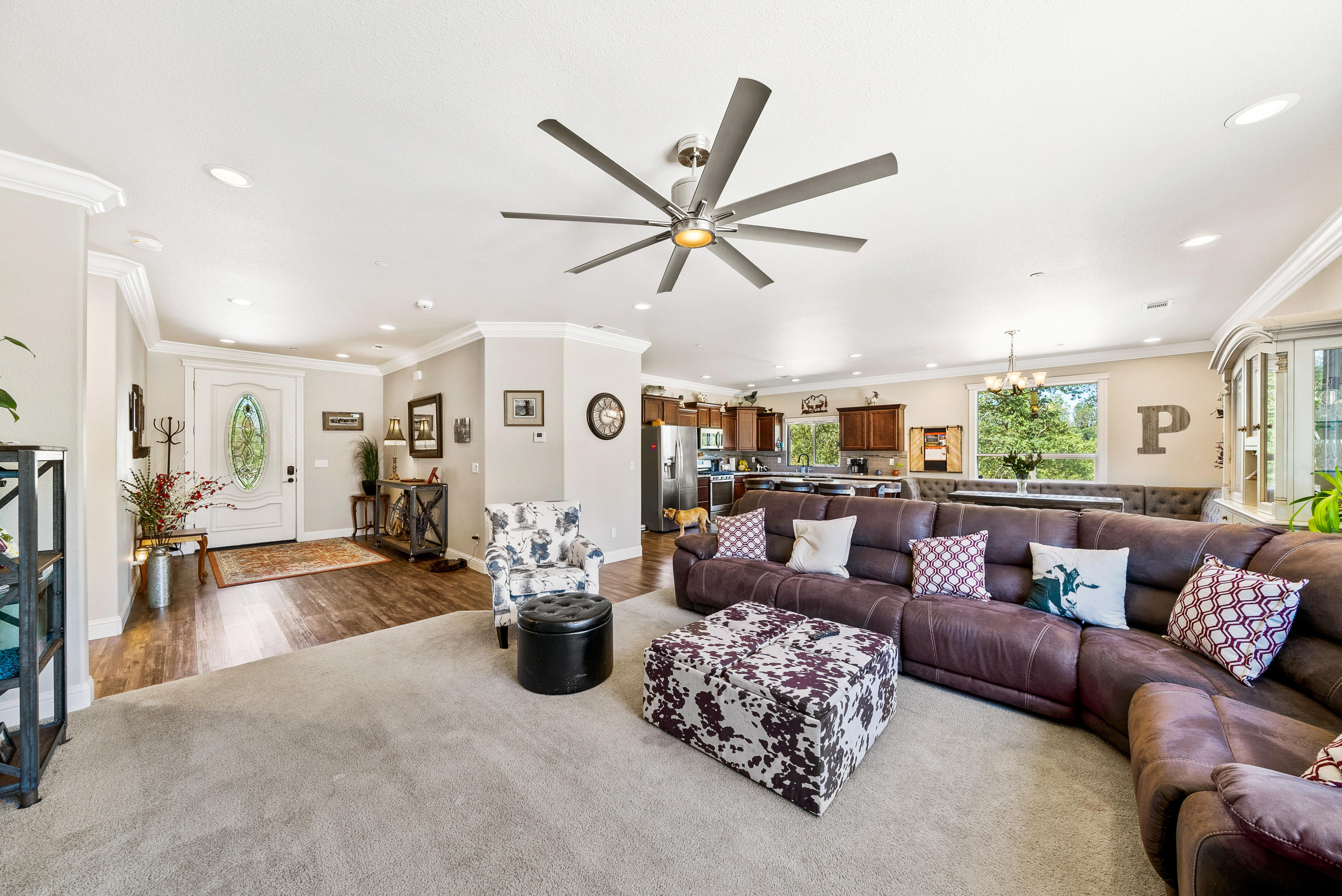 1906 Tarmac Road Redding, CA 96003 - Photo 7 of 48 HARRISONM-52