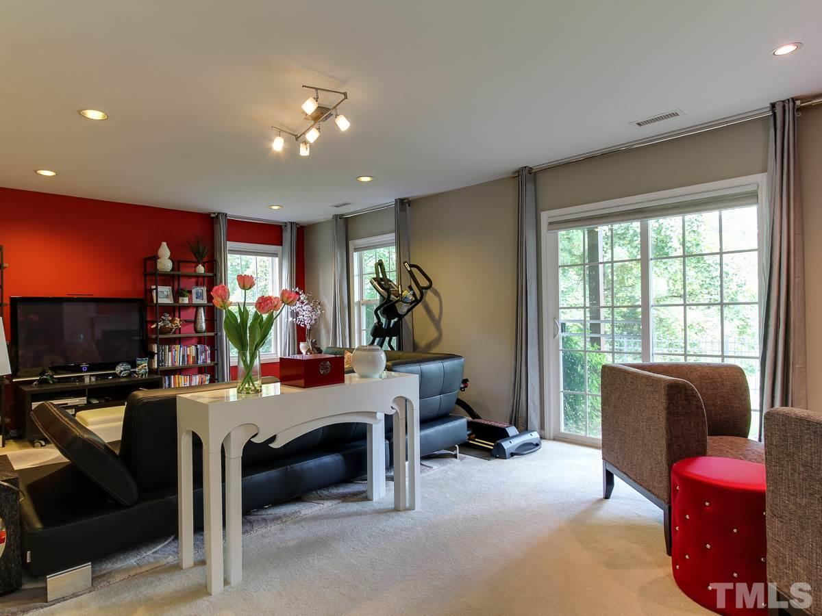 6841 Middleboro Drive Raleigh, NC 27612 - Photo 14 of 25